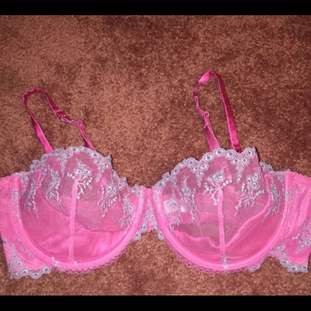 Victoria Secrets bra